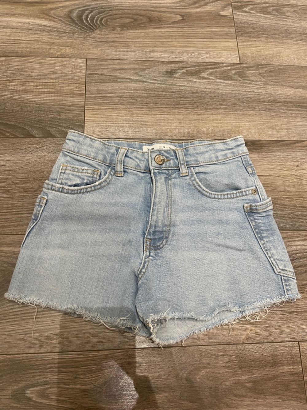 $10 w/ min $20 spend Zara Girls Size 10 Denim Shorts Frayed Hem